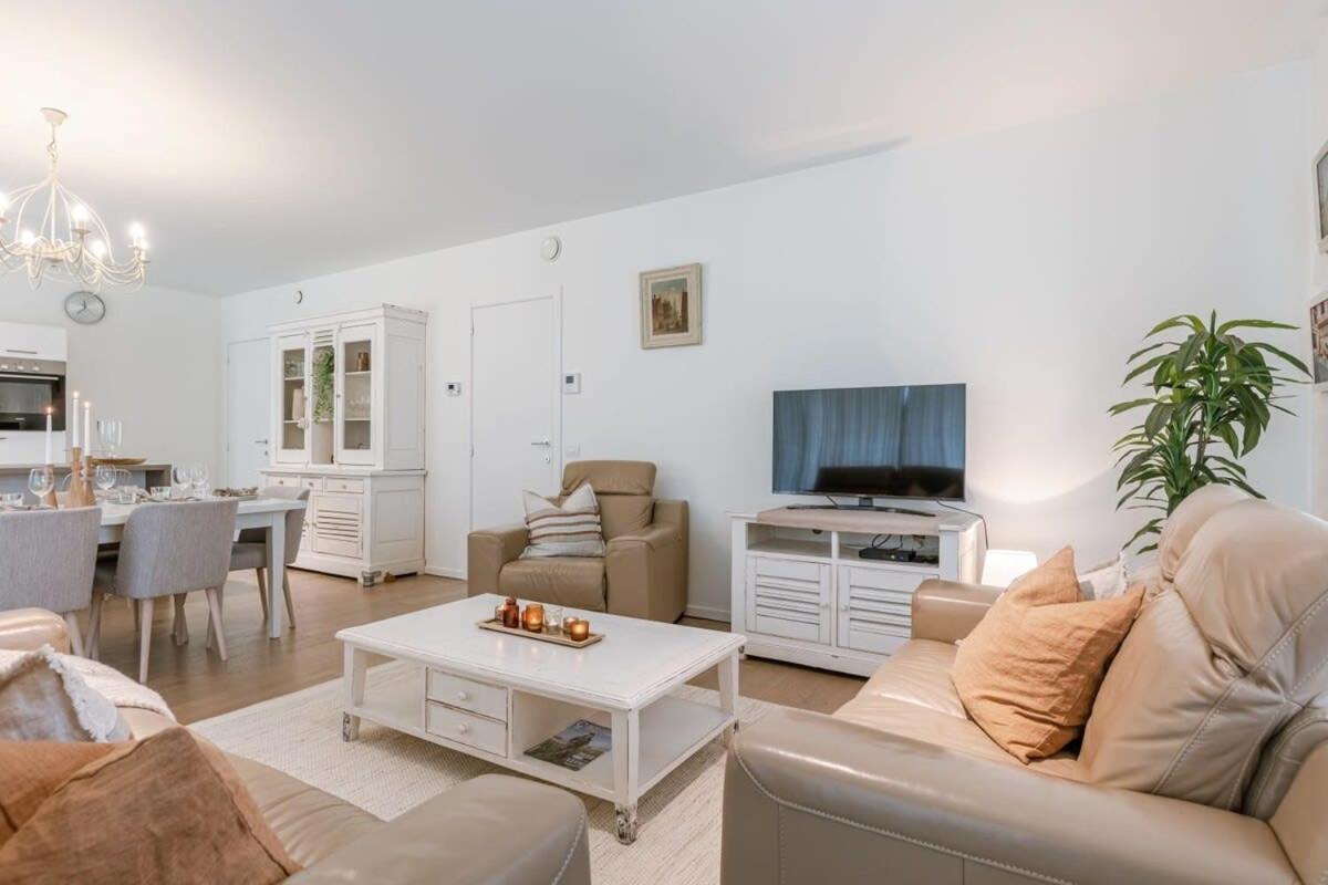 Huswell - A Luminous Apartment Near The Marina Oostende Exterior foto